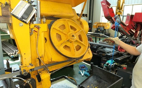 浩口镇金属带锯床的日常使用和保养注意事项！