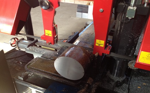 浩口镇卧式带锯床加工时出现明显振荡如何排查？